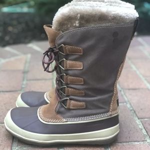Vivobarefoot boots, Size 39